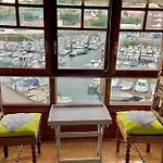 Utsa Eski -piso Con Encanto En 1ª Linea De Puerto. Lägenhet