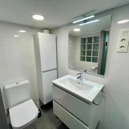 Utsa Eski -piso Con Encanto En 1ª Linea De Puerto. Апартаменты Бермео