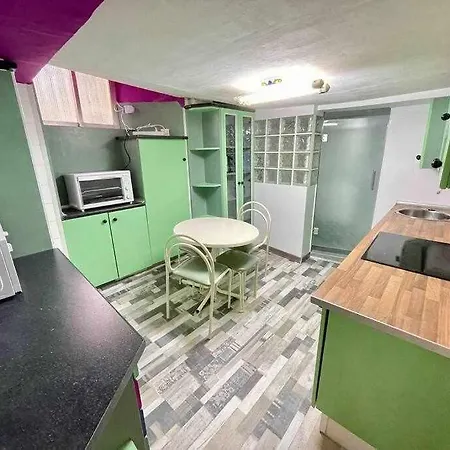 Utsa Eski -piso Con Encanto En 1ª Linea De Puerto. *