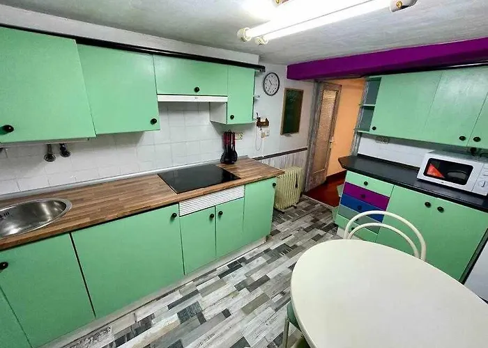 Apartamento Utsa Eski -piso Con Encanto En 1ª Linea De Puerto. *